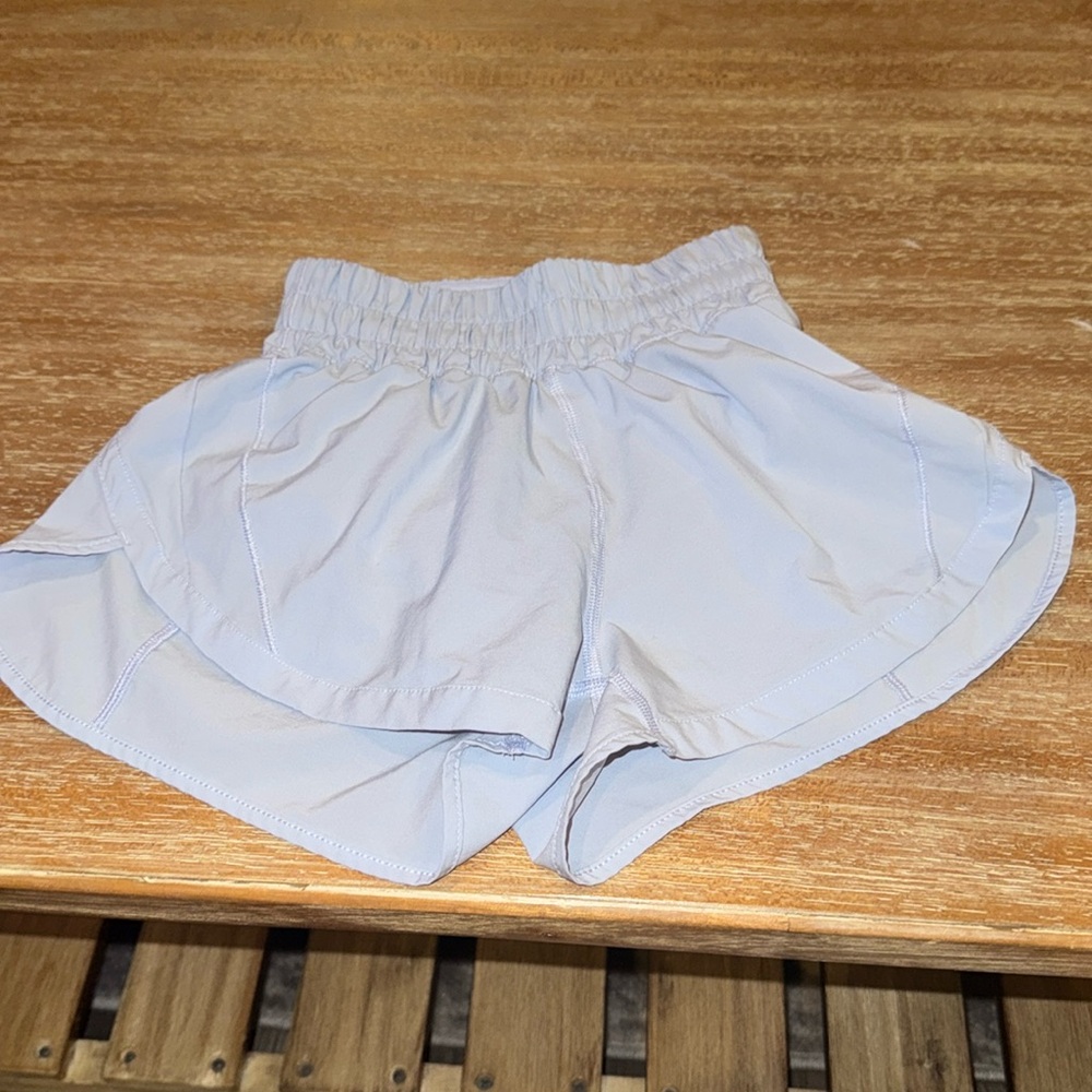 Size 0 lululemon light blue hotty hot 2.5” shorts